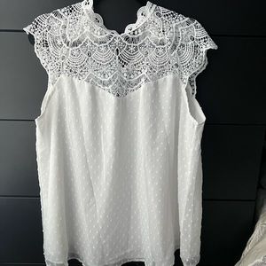 SHEIN maternity tops in great condition wore them one time size XL